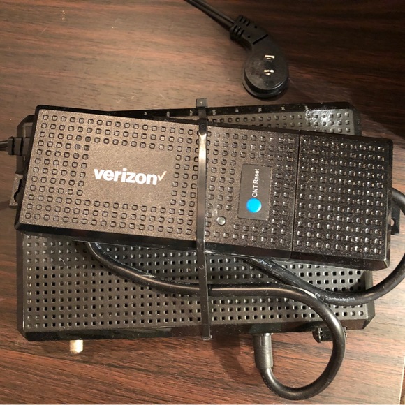 Verizon FIOS Actiontec MI424WR Rev 1 Router Cable Modem w/ Ethernet Cable - Picture 4 of 4